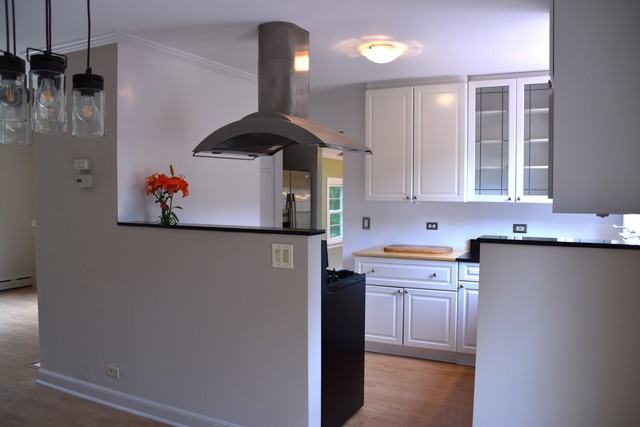 345 Ivy Ct - Photo 3 of 13