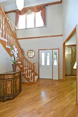 8117 Katy Ln - Photo 3 of 26