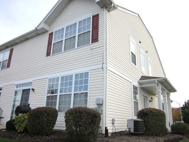 1978 W Cobblestone Rd - Photo 3 of 23