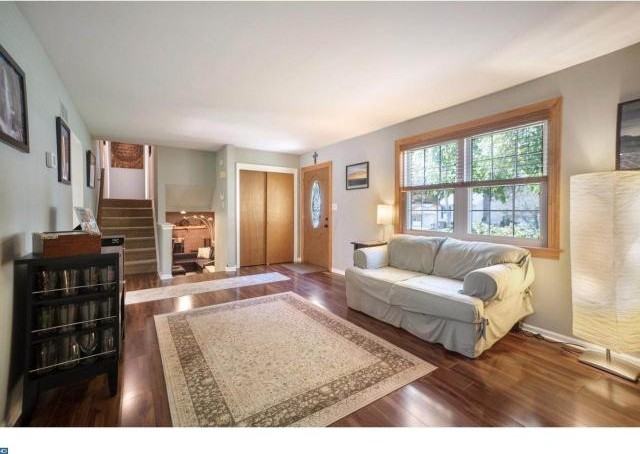 406 Nettleton Hollow Rd - Photo 3 of 9