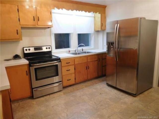 17 Whiton St - Photo 2 of 6