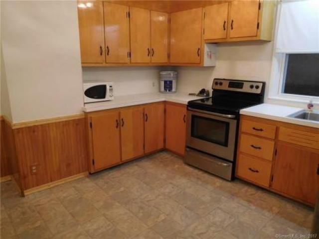 17 Whiton St - Photo 3 of 6