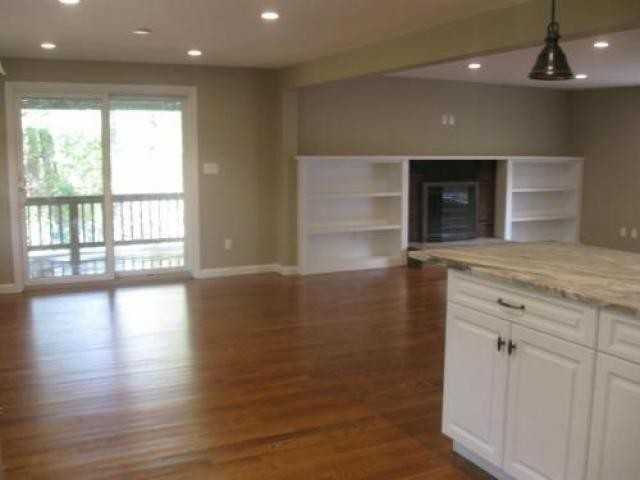 398 Andover St - Photo 3 of 6