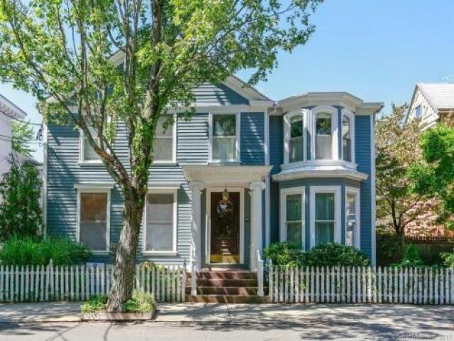 12 Academy St - Photo 2 of 7