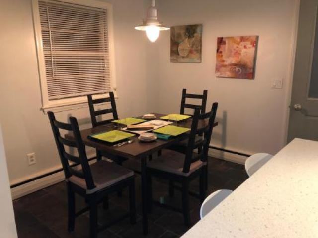 453 Sprague St - Photo 3 of 6