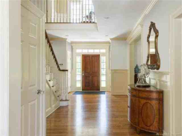 4 Silver Brook Rd - Photo 2 of 6