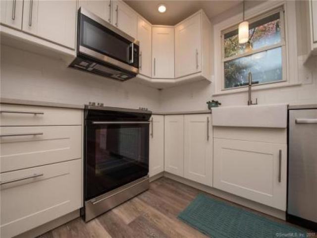 10 Blue Bird Rd - Photo 3 of 6