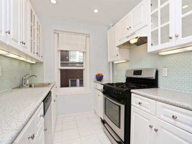 54 Sagamore Rd - Photo 2 of 6