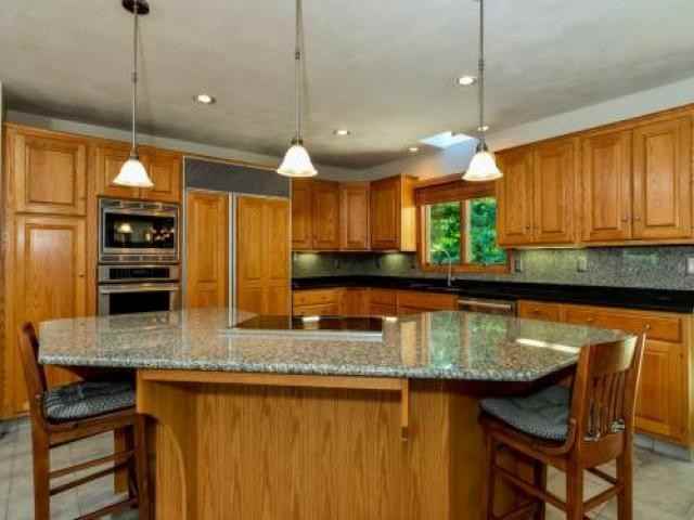 180 Read St - Photo 3 of 6