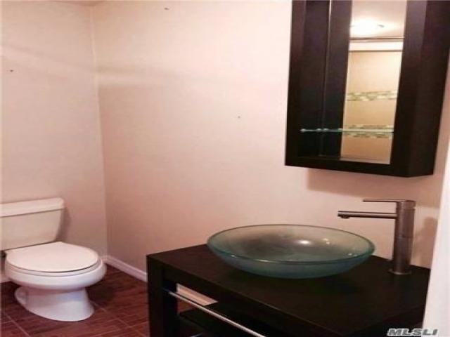 82-7 Country Pointe Cir - Photo 2 of 6