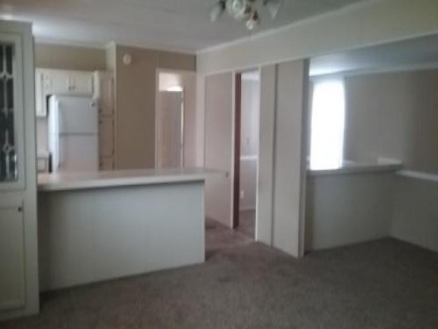 1208 Nottingham Dr - Photo 3 of 6