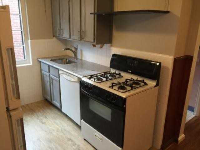 1267 Morten St - Photo 3 of 6