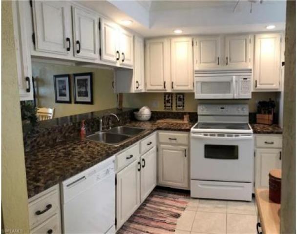 2936 Oleander St - Photo 3 of 6