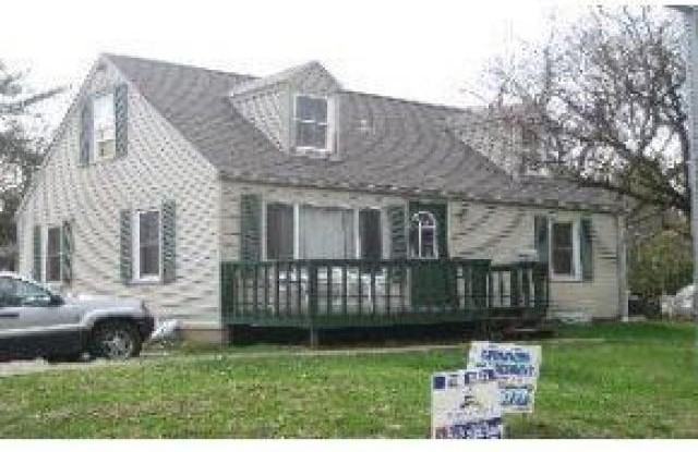 330 N Roosevelt St - Photo 2 of 9