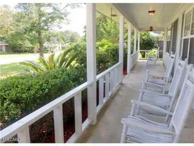 8814 Malino Way - Photo 3 of 6