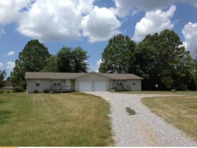 3580 Dillinger Rd - Photo 3 of 6