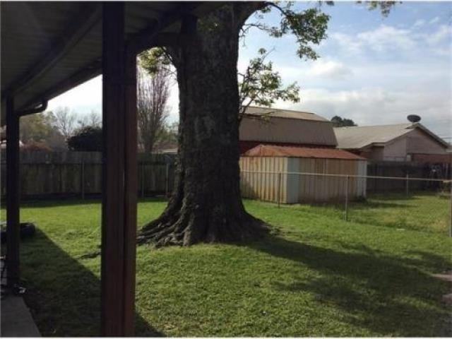 28 Bluebell Ln - Photo 3 of 6