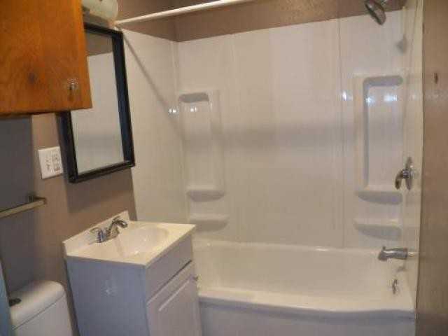 104 Main St - Photo 3 of 6