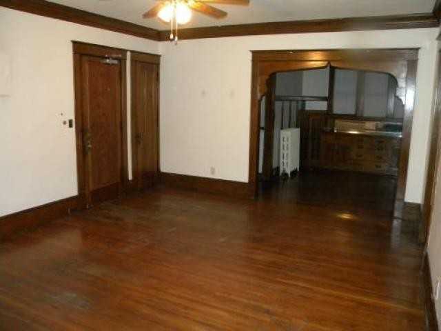 1309 SE 7th St - Photo 2 of 6