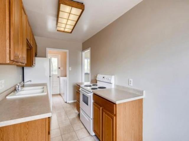 3074 S Fairfax St - Photo 3 of 6