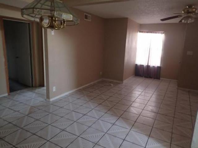 1038 Green Lilac Cir - Photo 2 of 6