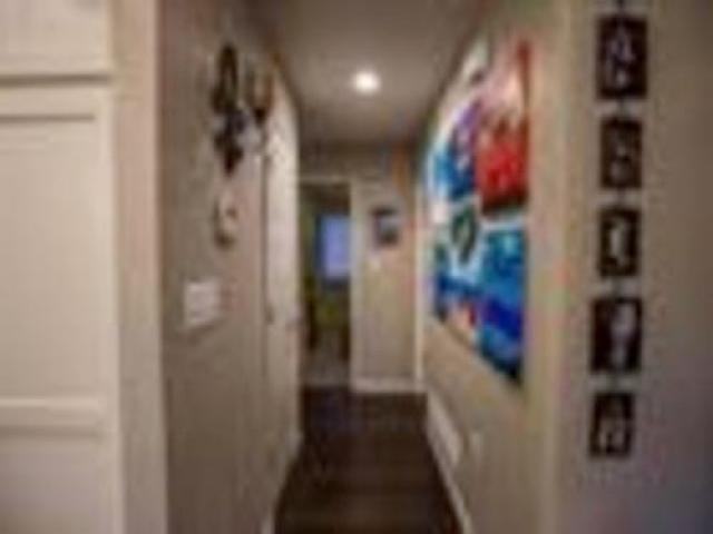 213 Highland Ridge Dr - Photo 2 of 6