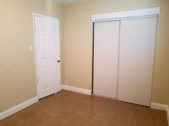 1666 E 113th St - Photo 3 of 8