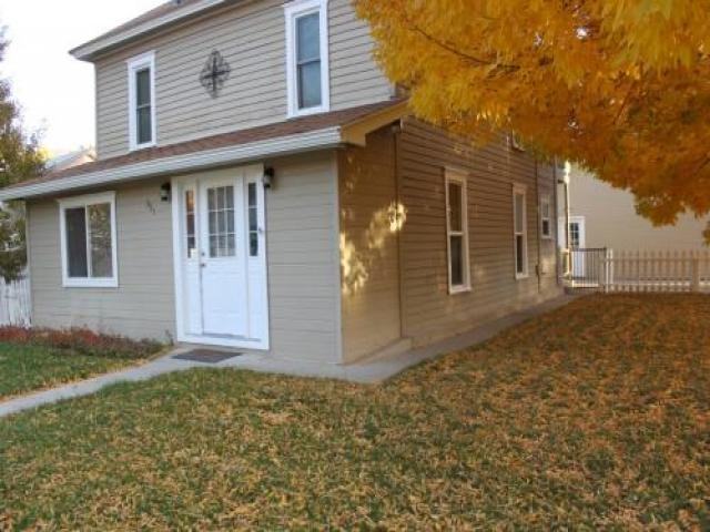 391 W 5th St - Photo 2 of 9