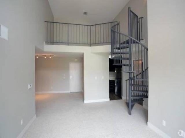 173 Marengo Ave - Photo 2 of 2