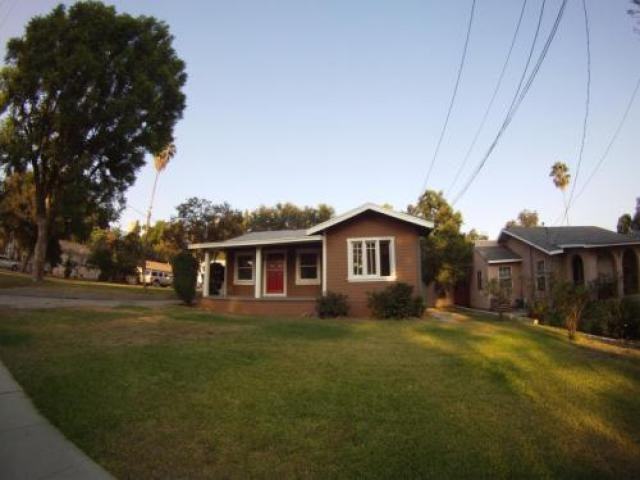 1674 Fiske Ave - Photo 2 of 2