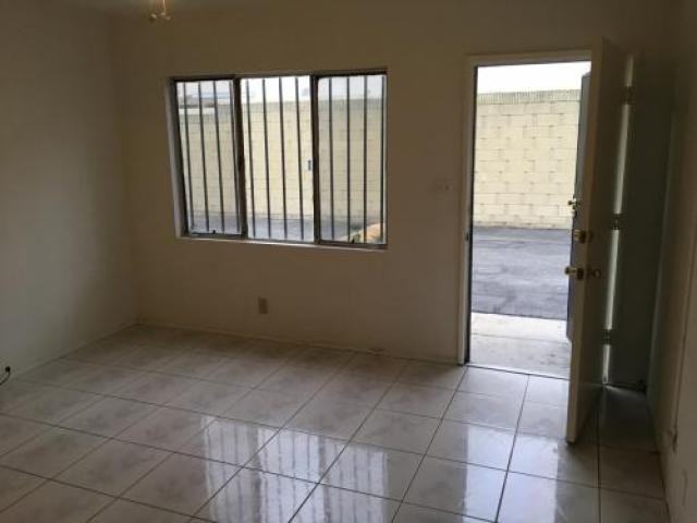 4517 Santa Ana St - Photo 3 of 6