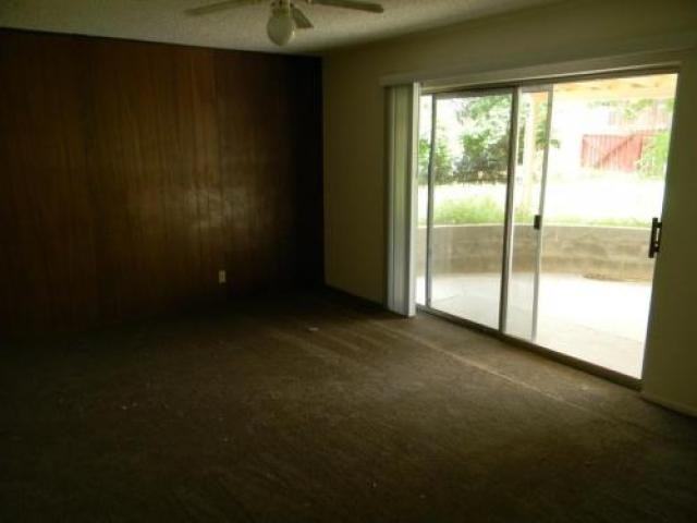 1938 Arlington St - Photo 3 of 5