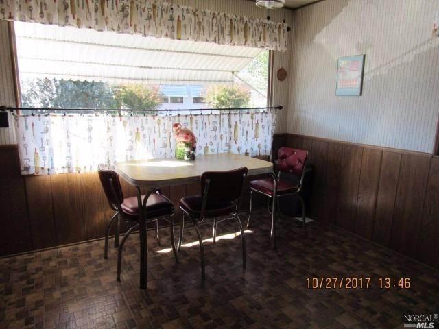 2921 E 4th St - Photo 2 of 7