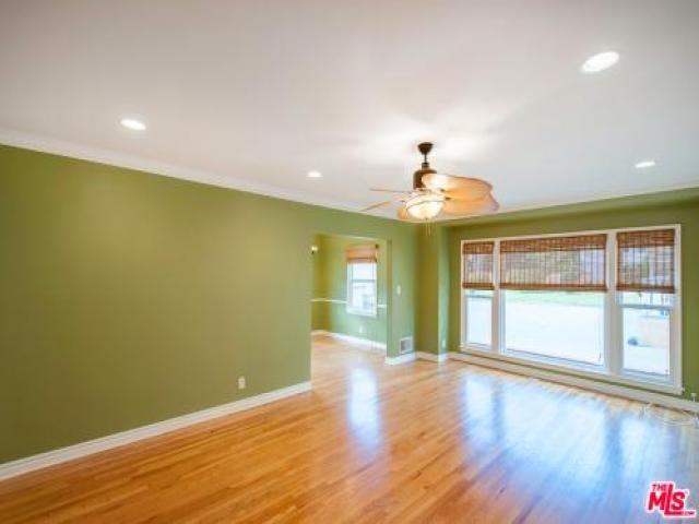 5923 S Fairfax Ave - Photo 3 of 6