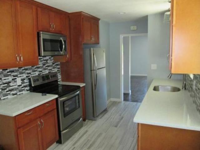 3075 Van Sansul Ave - Photo 2 of 2