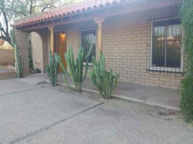 7437 N Casa Blanca Dr - Photo 2 of 3