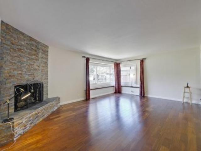 827 Orchid Pl - Photo 3 of 6