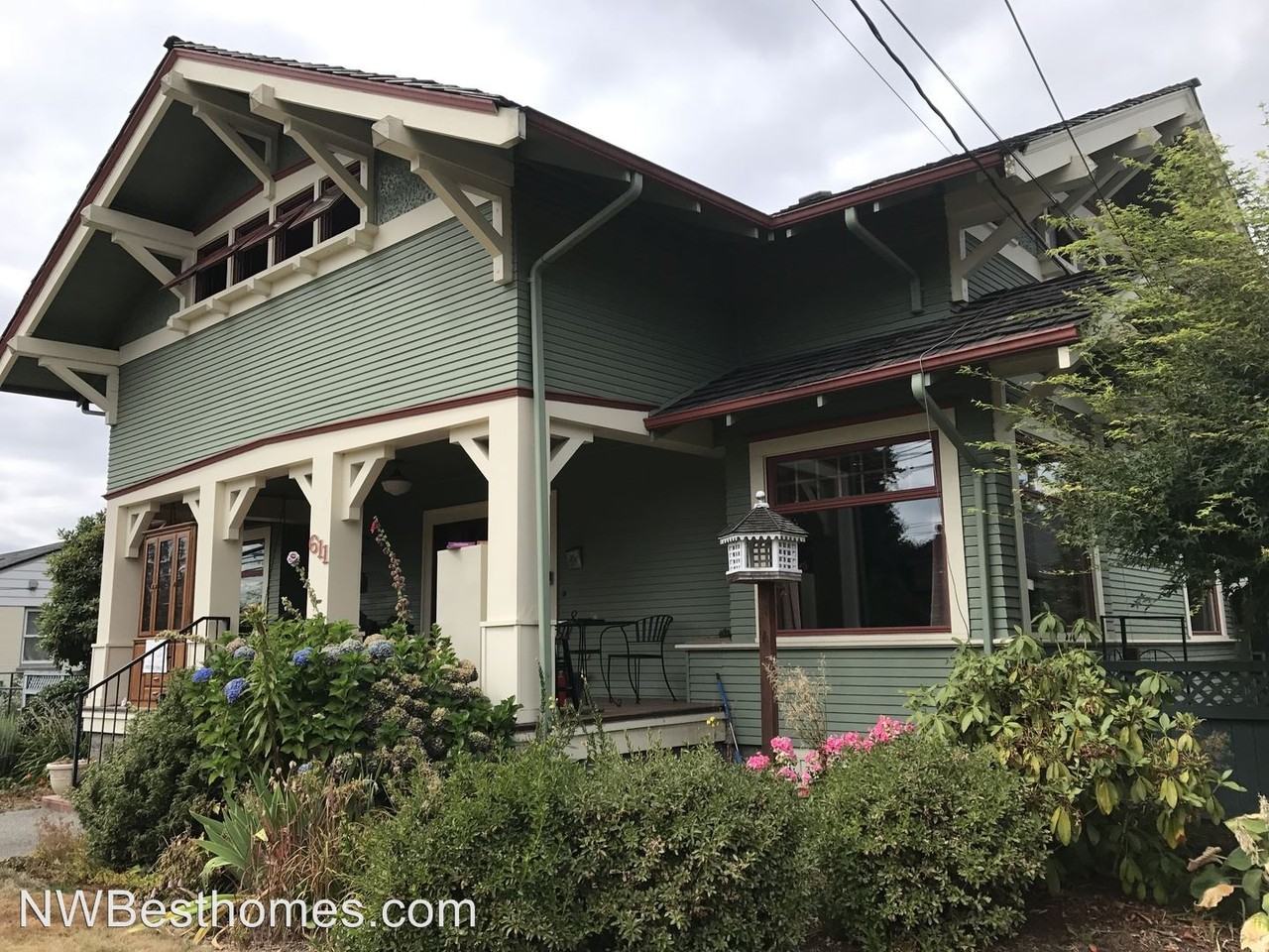 611 W Main St - Photo 3 of 29