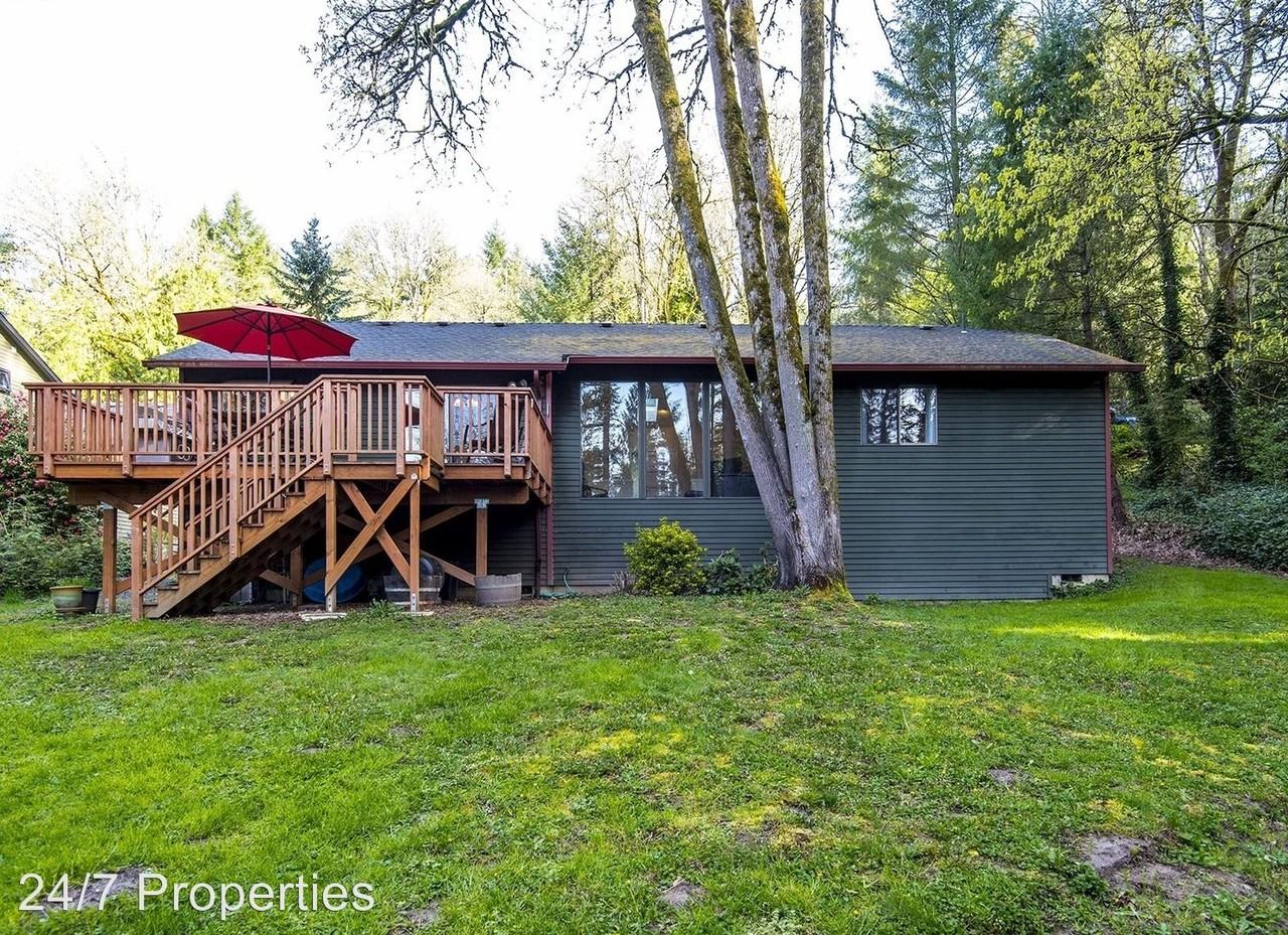 10668 SW Lancaster Rd - Photo 3 of 18