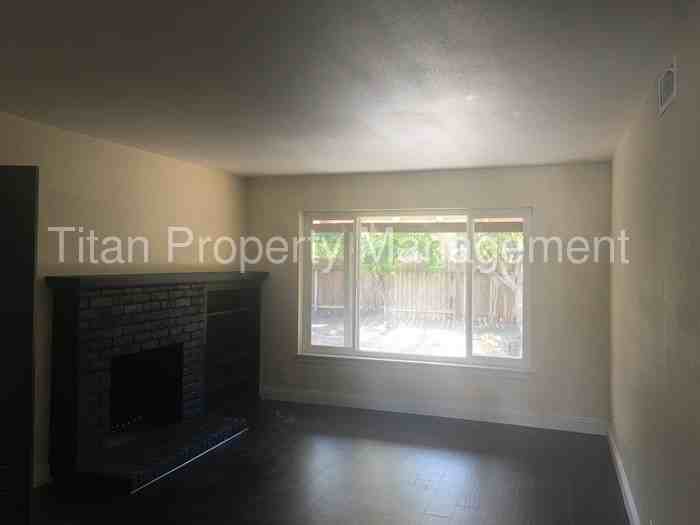 2154 55th Ave - Photo 2 of 7