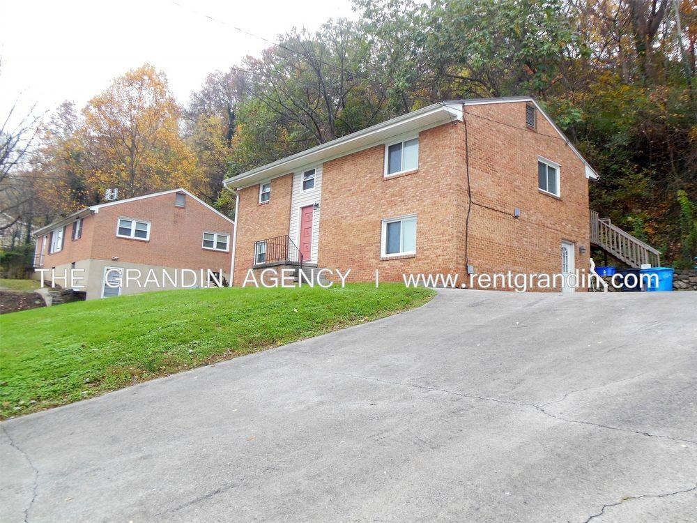 711 Riverland Road Se - Photo 3 of 31