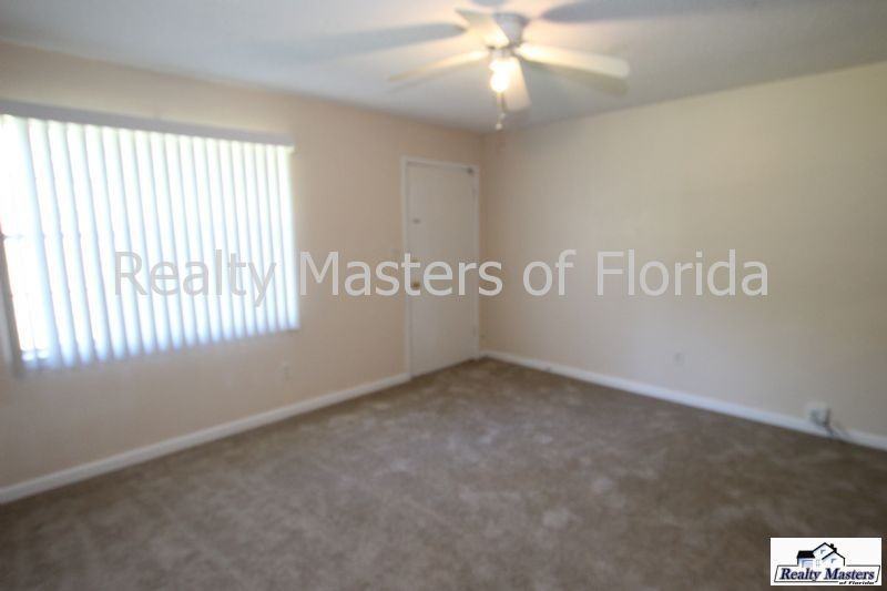 1608 Sunny Ridge Ln - Photo 2 of 15