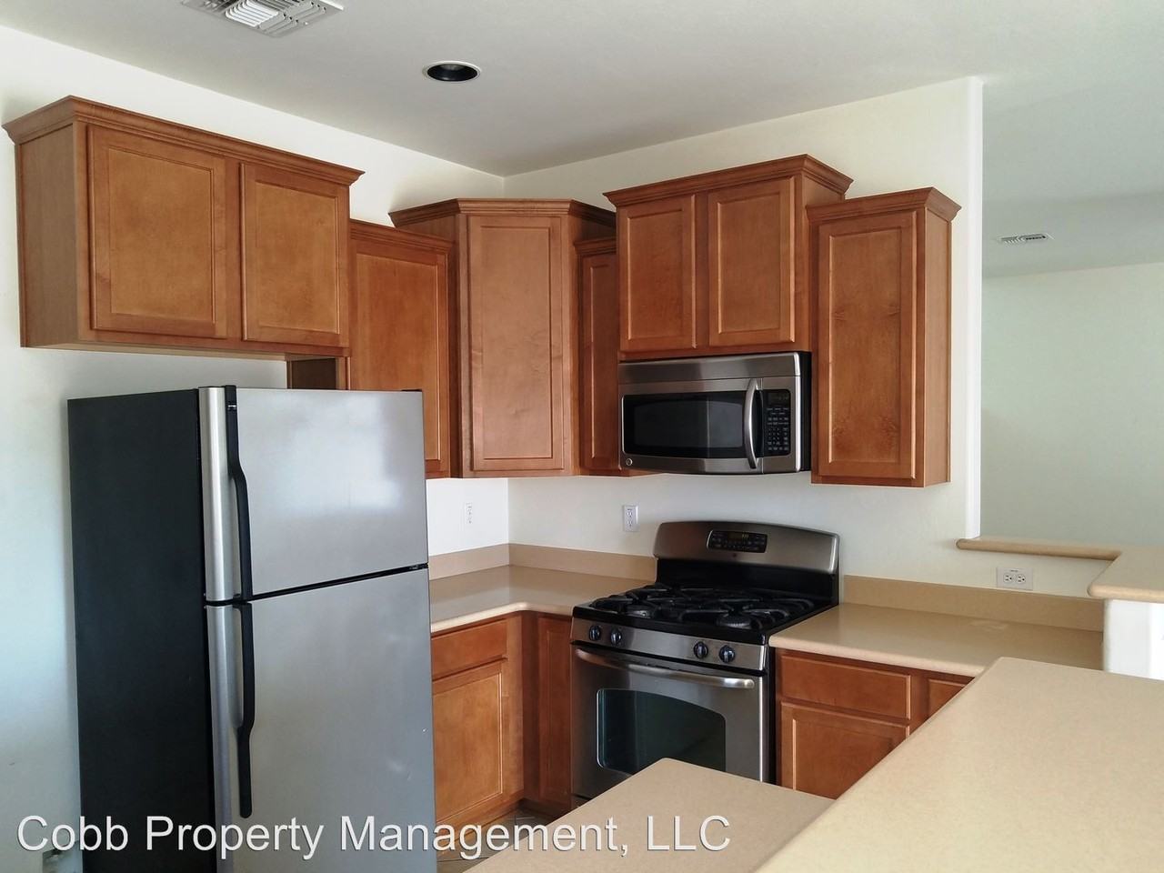 97 N Mail Station Ln - Photo 3 of 37