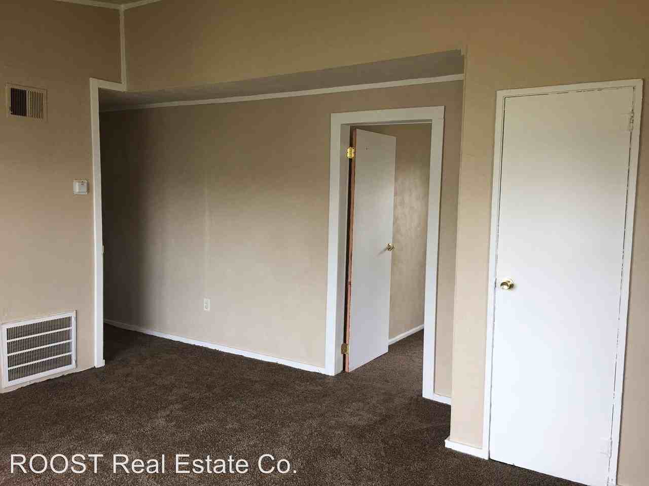 228 Galewood Dr - Photo 2 of 13