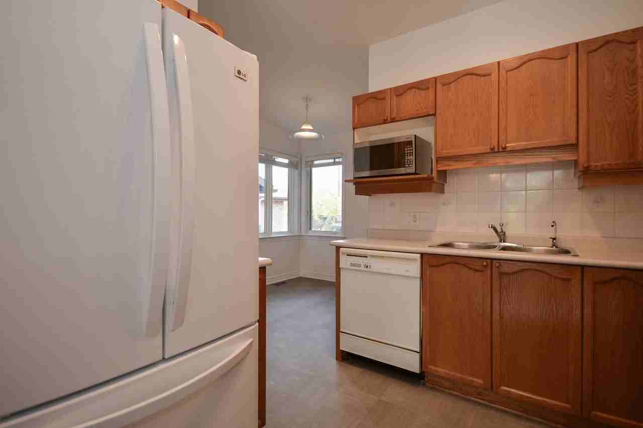 17 Quinterra Court - Photo 3 of 14