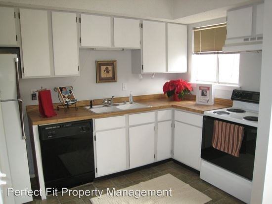 907 Michigan St #3 - Photo 2 of 7