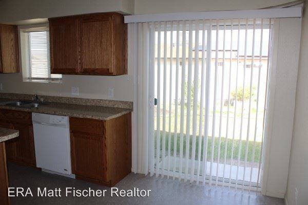 8732 E 37th Ln - Photo 2 of 12