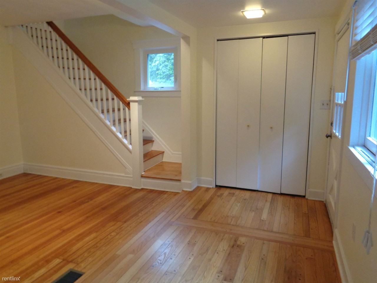 1101 Wellington Ct - Photo 3 of 19