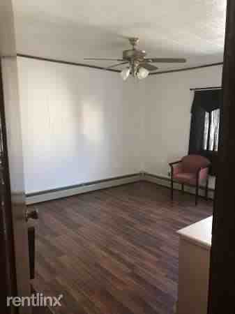 1909 Wrights Way - Photo 3 of 5