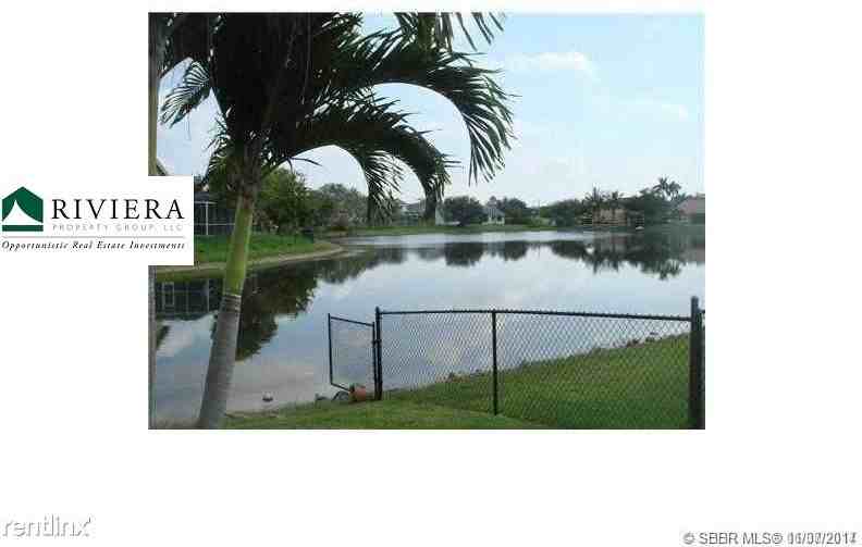 19910 NW 2nd St - Photo 3 of 12